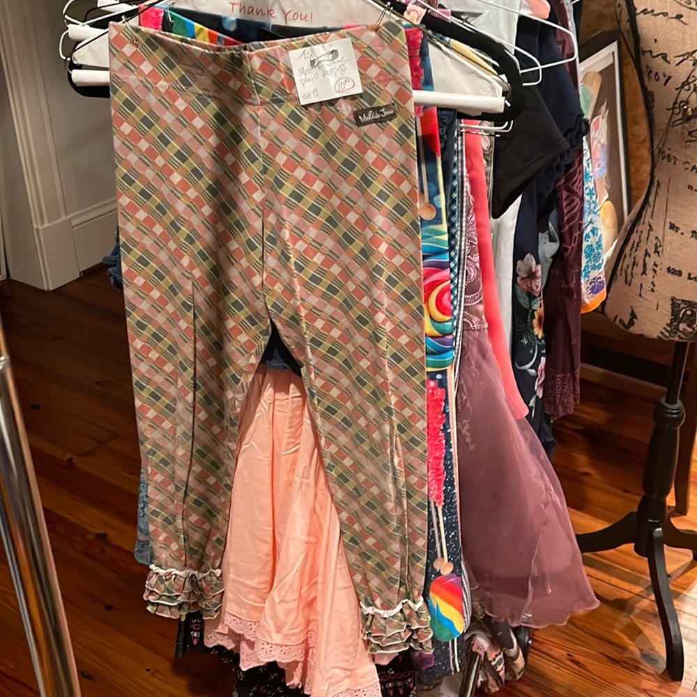 Matilda jane plaid leggings size 8 with ruffle bottom